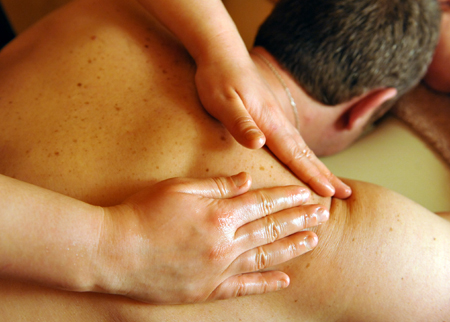 Des massages pour détendre le corps