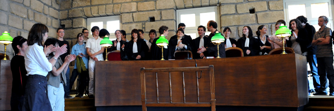 Une classe applaudie au tribunal de Brive