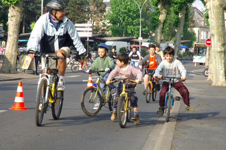 Fête du vélo et le tour des boulevards sécurisé
