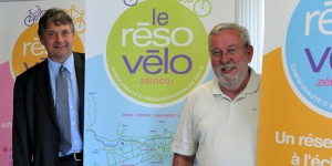 Philippe Nauche, président de la Communauté d'agglomération de Brive et Jean-Claude Farges, vice-président, lors de la présentation du Schéma cyclable "Réso Vélo"