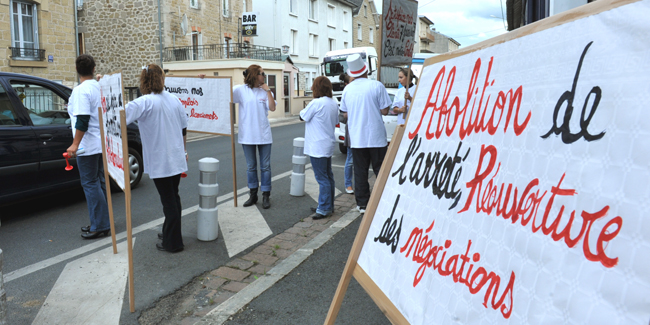 Manifestation des employés de Fournil 19 devant le syndicat de la profession ce mercredi 16 septembre