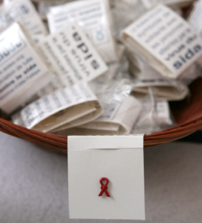 Le badge de lutte contre le sida