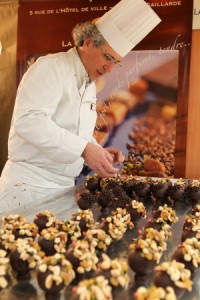 Le chocolatier briviste Eric Lamy et ses "têtes de rigolo"