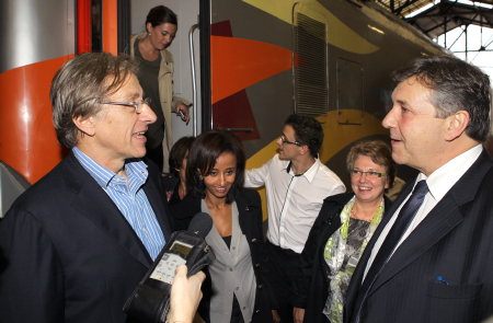 Philippe Nauche et Patricia Bordas accueillent le président Jean-Christophe Rufin