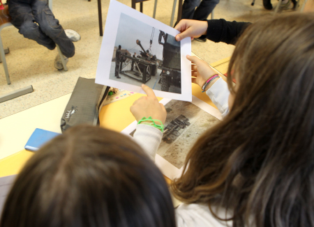 Ecole Saint-Germain. La classe de CM2 découvre les photos envoyées par les militaires