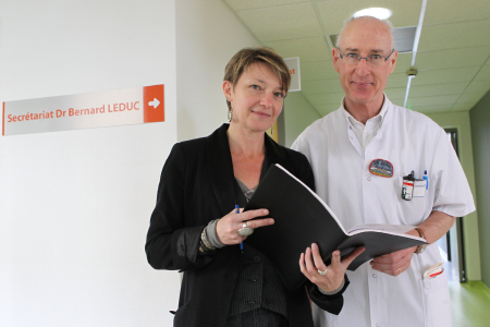 Sandrine Berger, directrice adjointe en charge des équipements et des travaux et Bernard Leduc, chef du pôle de cancérologie