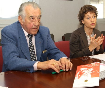 A gauche André Marcou, vice-président du tribunal de commerce et Corinne Bousquet, présidente lors de la conférence annonçant le congrès régional