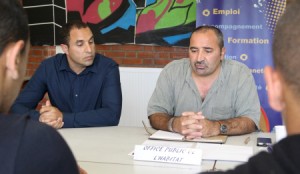 Face aux jeunes: Ahmed Menasri, président de la Mission locale et Jean-Luc Lavialle de l'Office de l'habitat