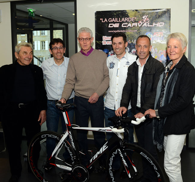 De gauche à droite: Jean Baldassari, Alain De Carvalho, Bernard Besse, Christophe Delouche, Luc Leblanc et Annie Rebière. Photo Serge Ayala