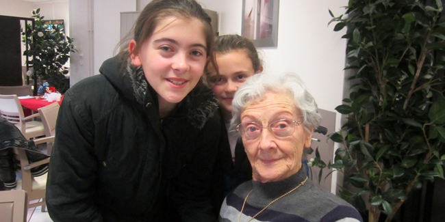 Une rencontre entre générations entre les jeunes de Jean-Luçat et les personnes âgées d'Orpéa. DR